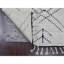 Tapis oriental blanc perle 3 pi x 12 pi 8 po, tissage marocain à motif géométrique, velours texturé, laine douce, noué à la main
