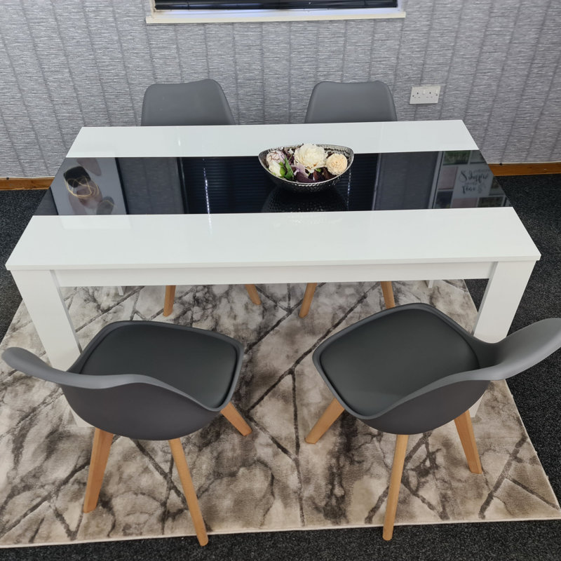 Ilwell 4 - Person Dining Set, H75 x L117 x W77cm, Dark Grey