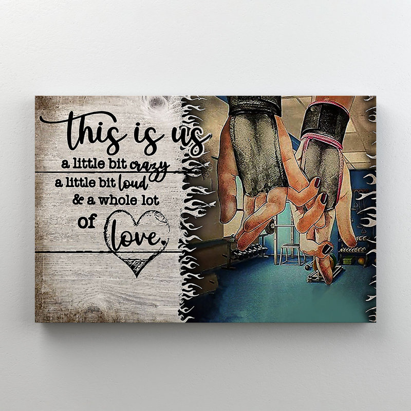 Hand In Hand In Gym Studio - This Is Us - 1 pièce, reproduction d'art graphique sur toile tendue, H 11 po x l 14 po x P 2 po