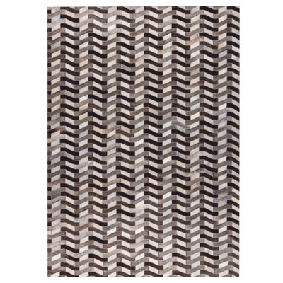 Grund Cowhide Geometric Indoor Rug