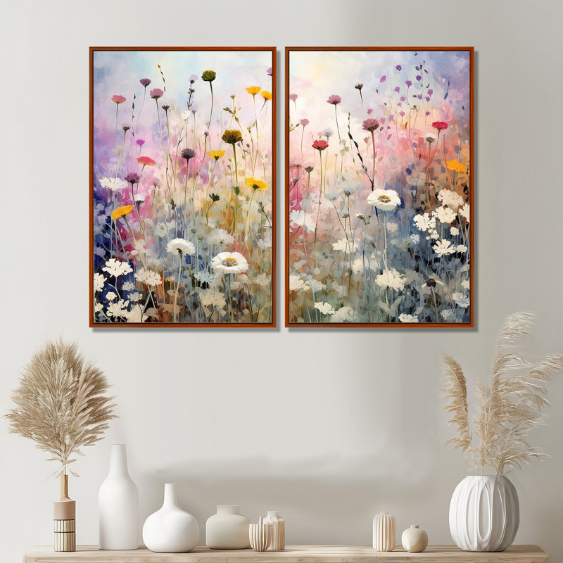 «Wildflowers Wander Meadows» - art mural blanc, H 36 po x l 48 po, Impression encadrée flottante, Brun
