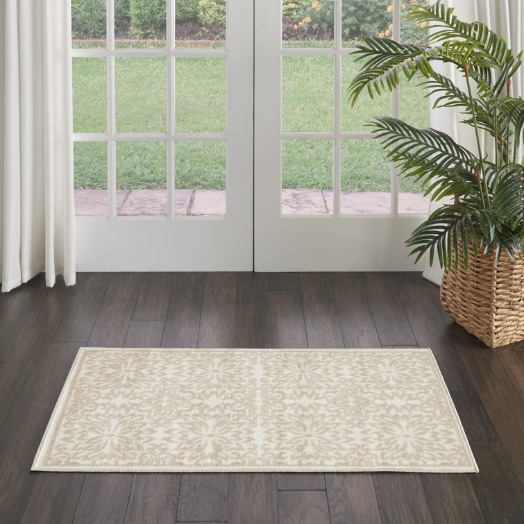 Gratian Floral Area Rug