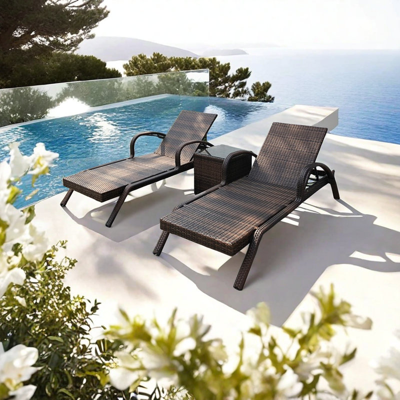 Ensemble de chaise longue d'extérieur en osier avec table Smajil