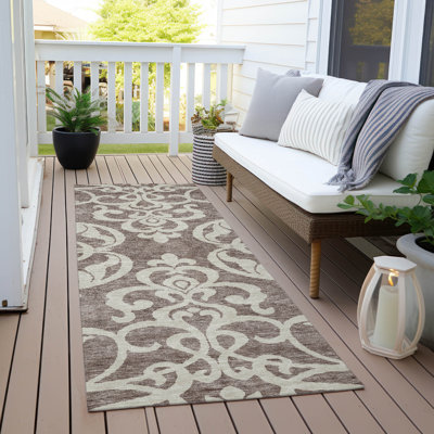 Chayden Washable Damask Indoor / Outdoor Rug