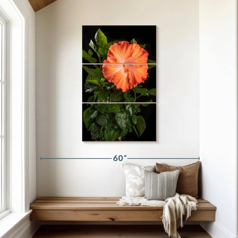 Fleur orange d'hibiscus hawaïen, H 45 po x l 28 po