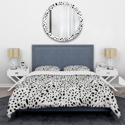 White And Black Snow Leopard Spots III Polyester Animal Print Duvet Cover Set