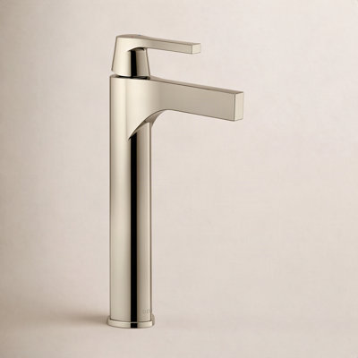 Zura Single-Hole Faucet with Diamond Seal
