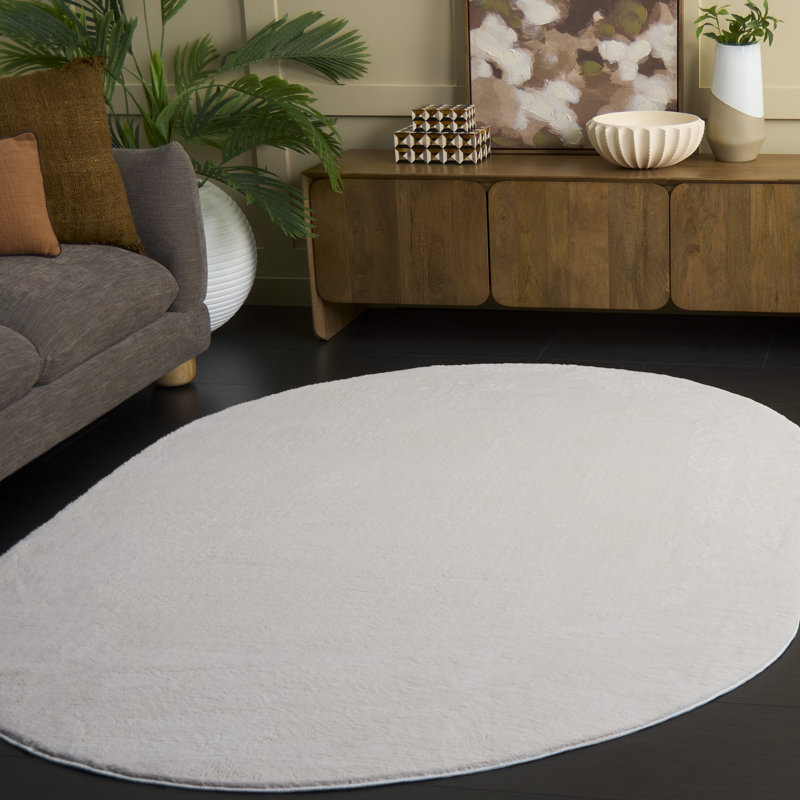 Lukeus Faux Rabbit Fur Performance Machine Washable Solid Color Rug, Oval 5' x 7'
