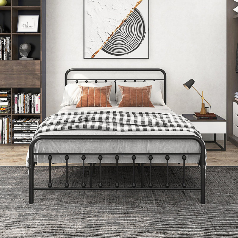 Base de lit plateforme en métal de style victorien
