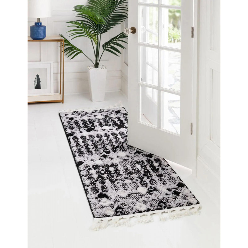 Gosnold Geometric Indoor Rug, Runner 2' x 8'