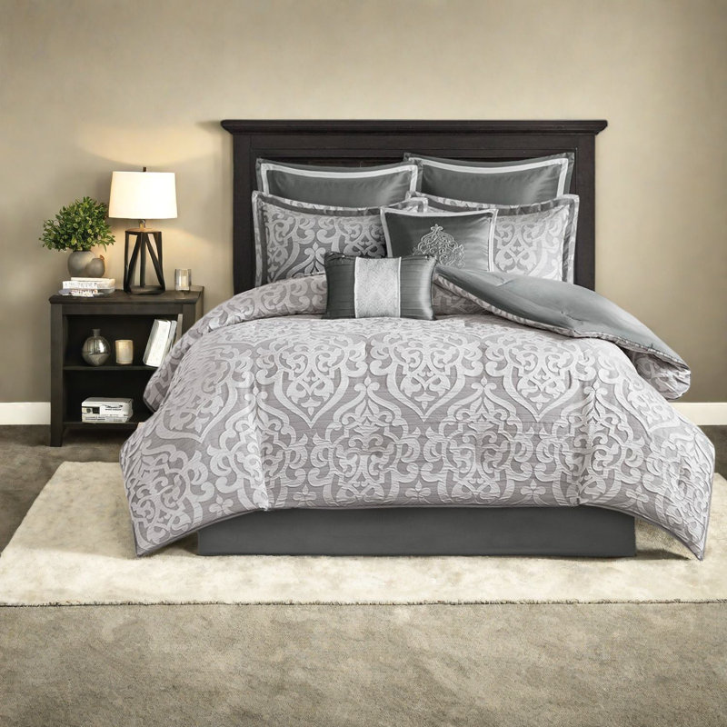 Luxury 8 Piece Jacquard Bedding Sets, Polyester Comfort, Elegant Design For Home