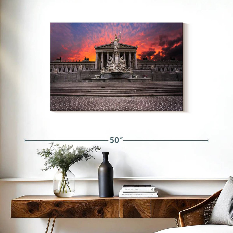 Lilie Vienna, 24" H x 36" W