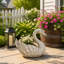Statue de cygne blanc en résine, pot de fleurs décoratif pour jardin, bassin, terrasse, pelouse, cour arrière, ornement de jardin, décoration de point d'eau avec texture de plumes détaillée