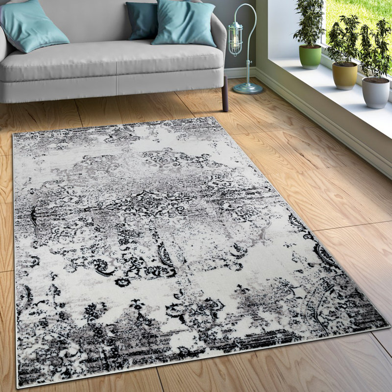 Schumacher Oriental Area Rug, Rectangular 60 x 100cm