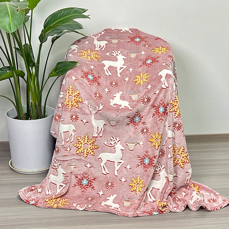 Couverture de Noël kndndou, E