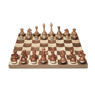 Wobble Chess Set Walnut