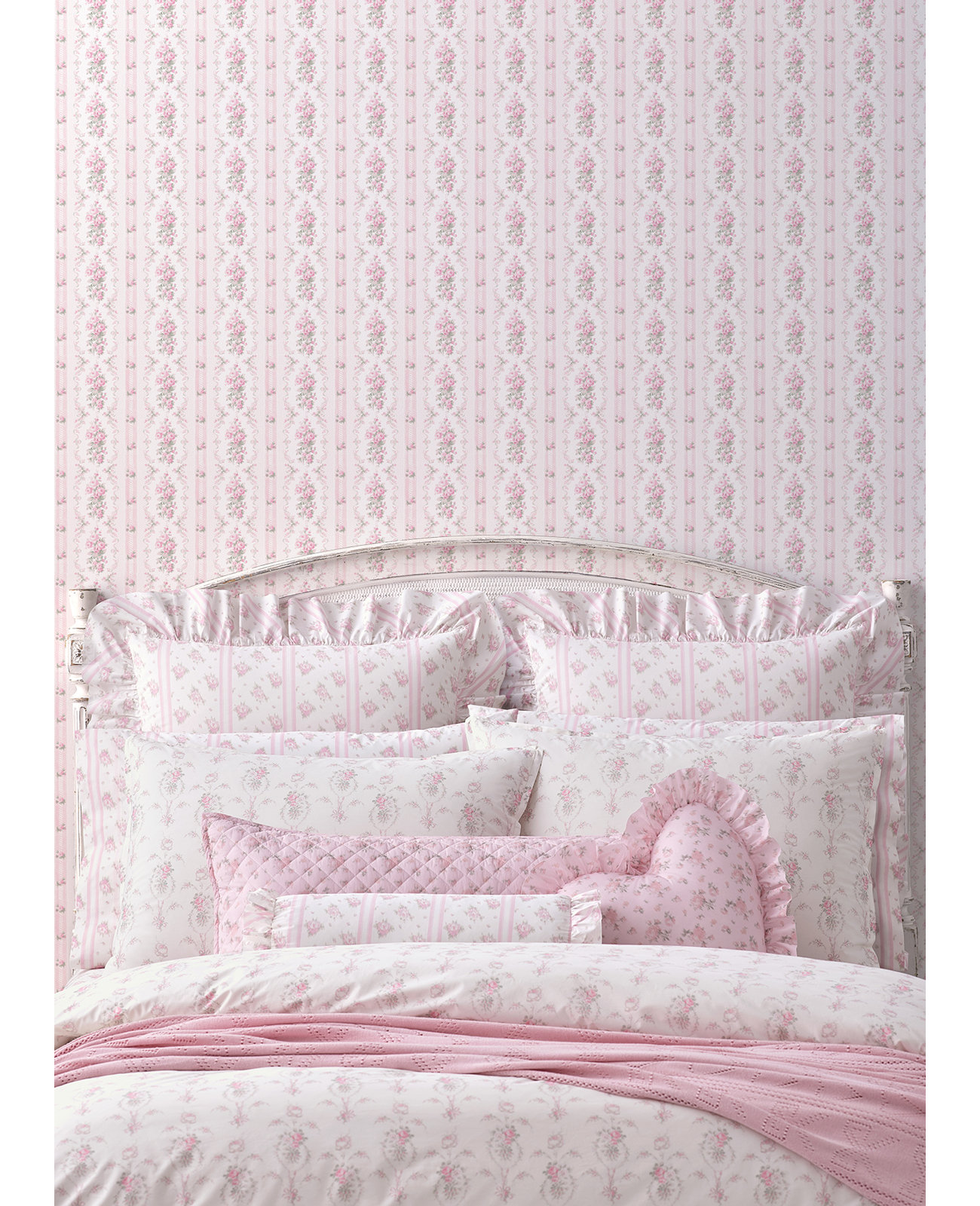 Dreamy Days Wallpaper Double Roll, 20.5" W x 246" L, Pink, Peel & Stick
