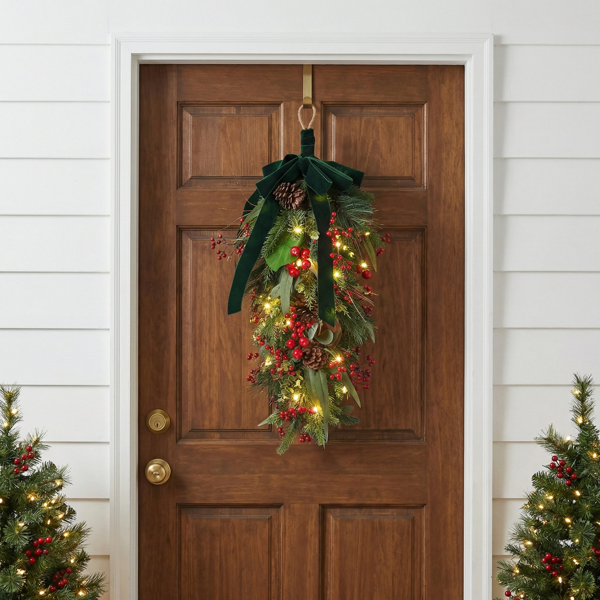Magnolia Leaf, Eucalyptus, and Berry 30in Swag, Pre-Lit with Fairy Lights B/O