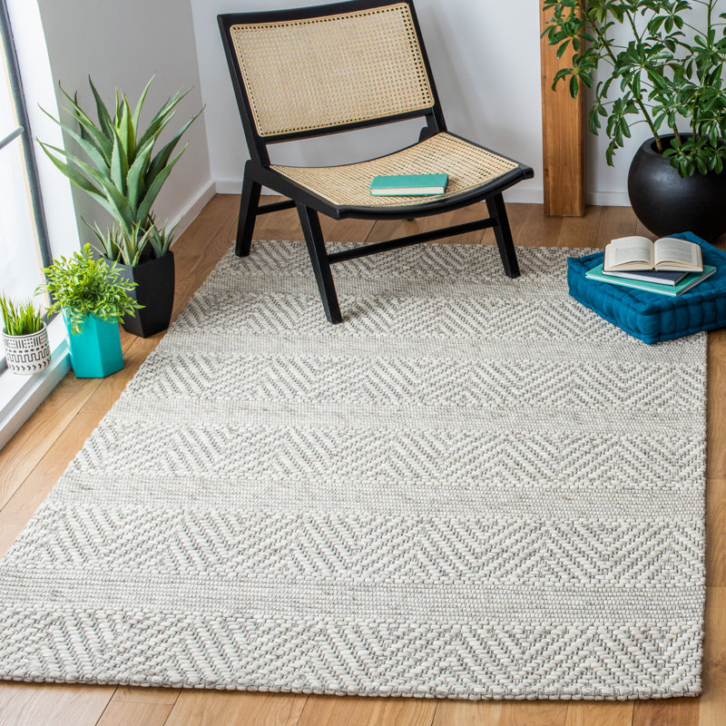 Stalybridge Geometric Beige/Light Grey Area Rug, Rectangle 9' x 12'