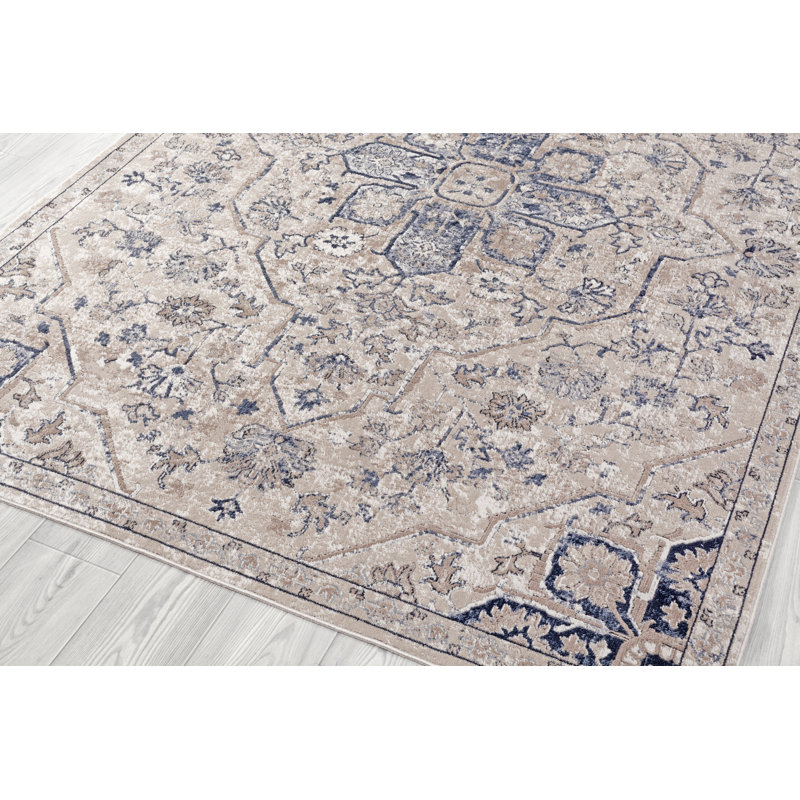 Vogler Oriental Indoor Rug, Rectangle 2' x 3'