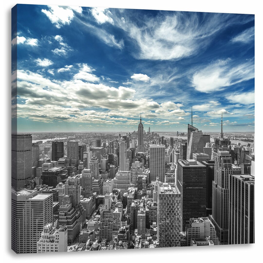 Leinwandbild New York unter bewölktem Himmel