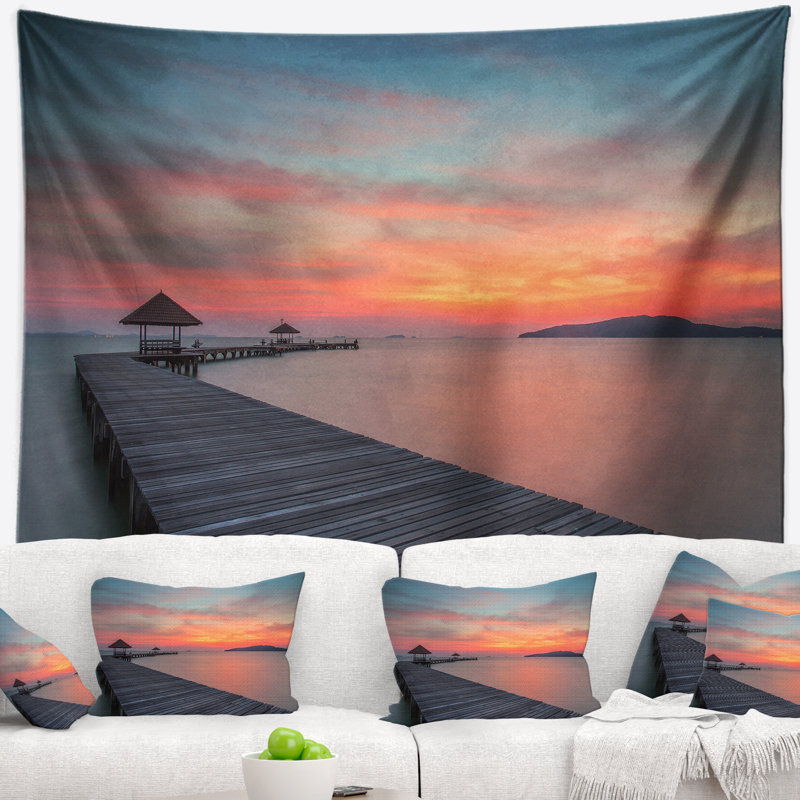 Tapisserie de pilier seascape gloomy mer avec une longue de bois, H 50 po x l 60 po