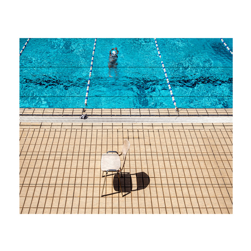 «At The Pool On Wood» par Linda Wride, reproduction, H 18 po x l 22 po