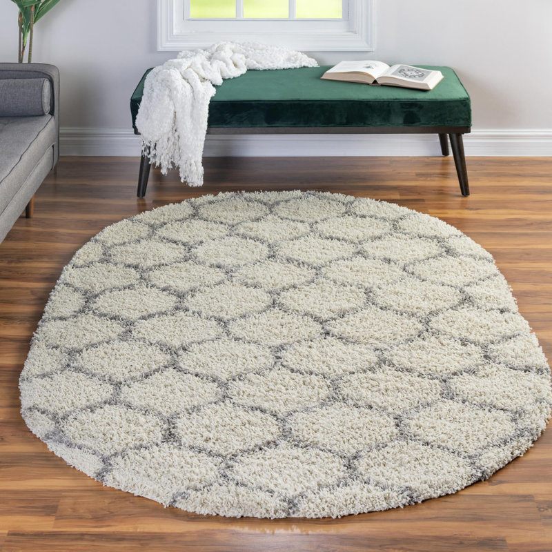Tapis à poils longs rouge Barrel Studio® Ruby, Ovale 4 pi x 6 pi