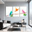 Oiseaux colorés sur une branche avec des raisins, ensemble de 3 impressions sur toile-951701187