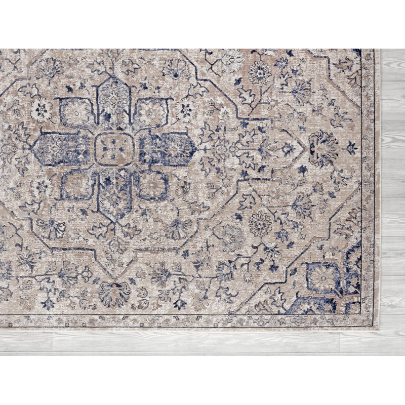 Vogler Oriental Indoor Rug, Rectangle 2' x 3'