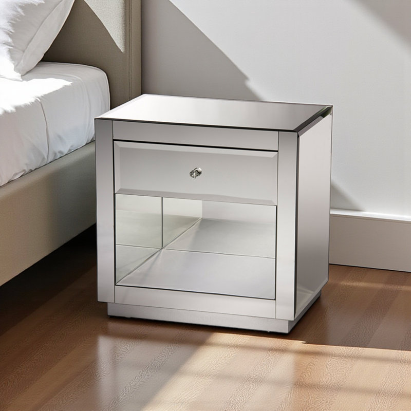 Table de chevet à un tiroir Oteria à finition argentée avec une tablette, H 26 po x l 26 po x P 18 po