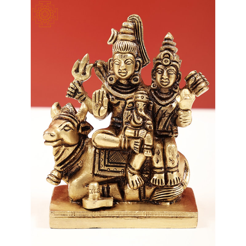 Petit Shiva Parivar avec Nandi et Shiva Linga