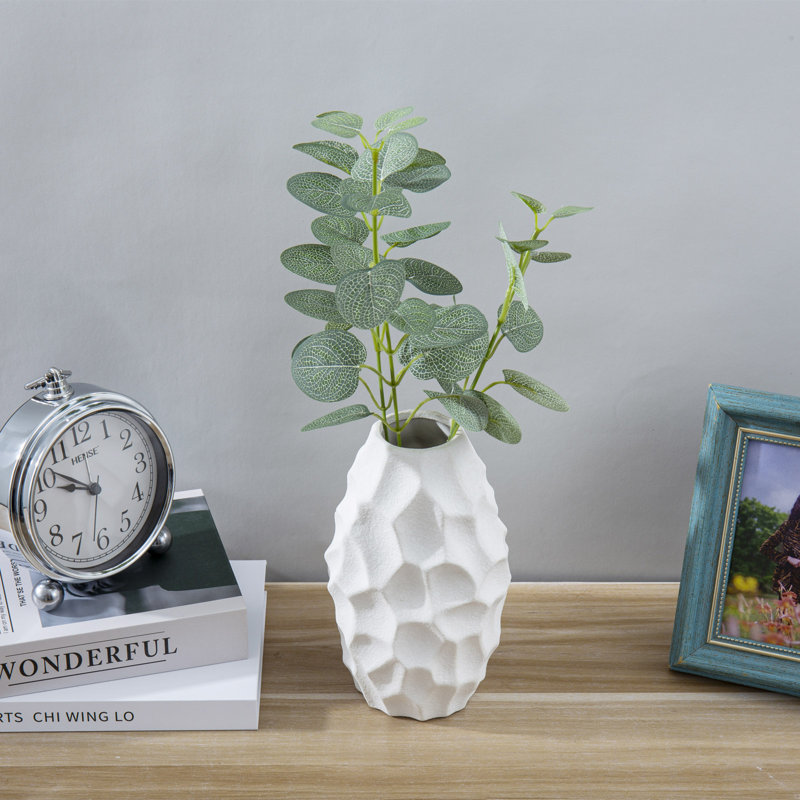 Vase de table en céramique blanc mat