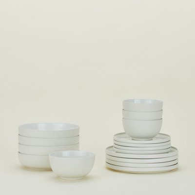 Essential Stoneware Dinnerware Set 16 Piece - Service for 4