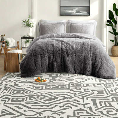 Luxurious Shaggy Ombre Bedding Set, Soft Polyester Comfort