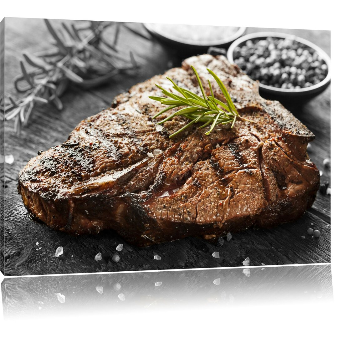 Leinwandbild Gebratenes Steak mit Rosmarin