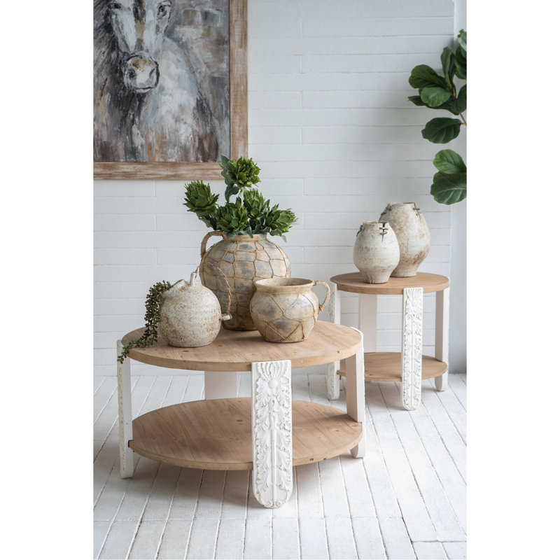 Table basse ronde en bois 31,5 x 31,5 x 17,7 po avec finition brune naturelle, pieds sculptés blancs et tablette de rangement inférieure