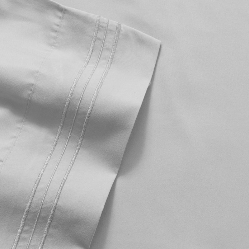Taies d'oreiller luxueuses en microfibre brodée (paquet de 2) par Sweet Home Collection®, Taie d'oreiller très grande, Argent