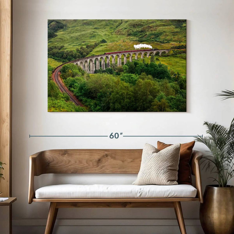 Lilie Glenfinnan Viaduct Landscape
