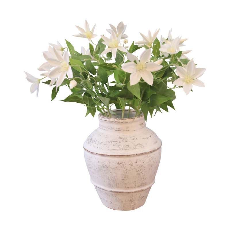 Cariya Clay Table Vase