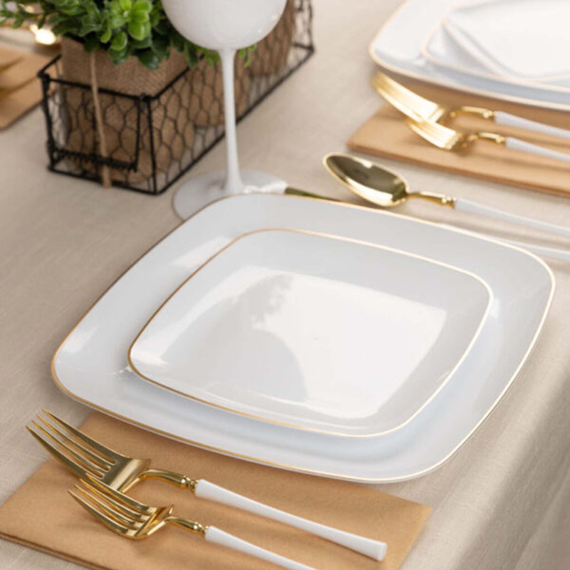 Assiettes en plastique blanches carrées 6 pouces avec bordure dorée Ecoqualité 240 invités