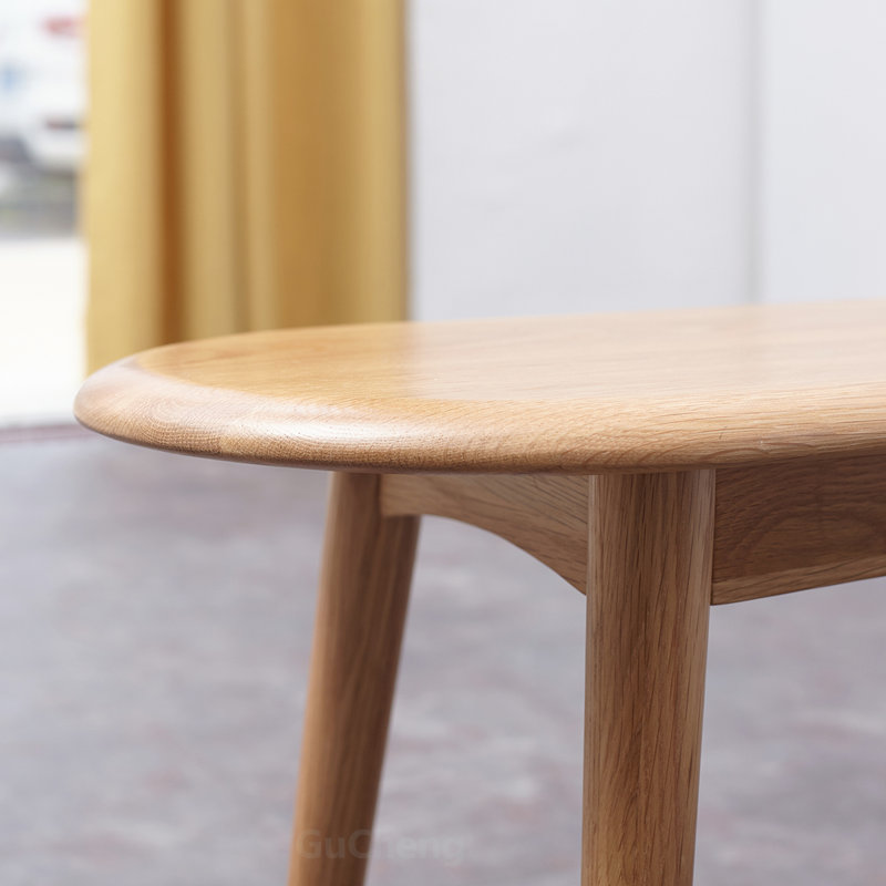 Banc de salle à manger en bois de chêne naturel pour le salon, durable et élégant avec un design demi-rond et des sièges spacieux