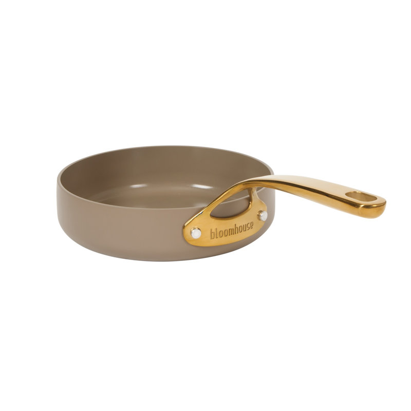 Bouilloire en céramique antiadhésive en aluminium de qualité supérieure antiadhésive sans PFA avec couvercle - crème cappuccino avec poignée dorée Bloomhouse