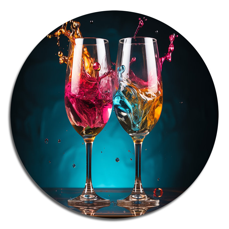 «Whimsical Cheers - Food & Beverage», art rond en métal, H 16 po x l 16 po
