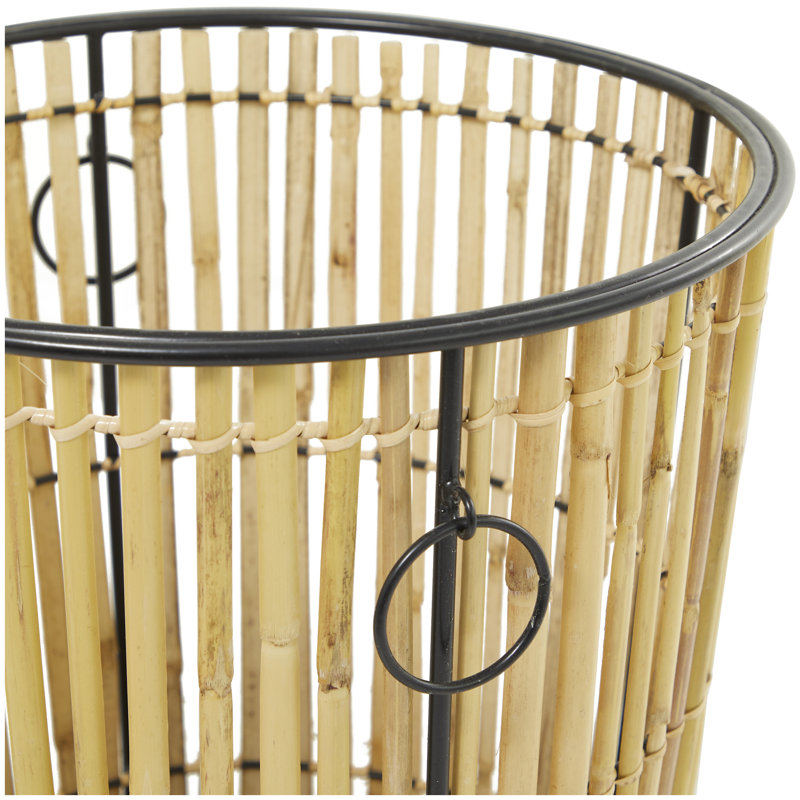 Ensemble de paniers en bois naturel séché
