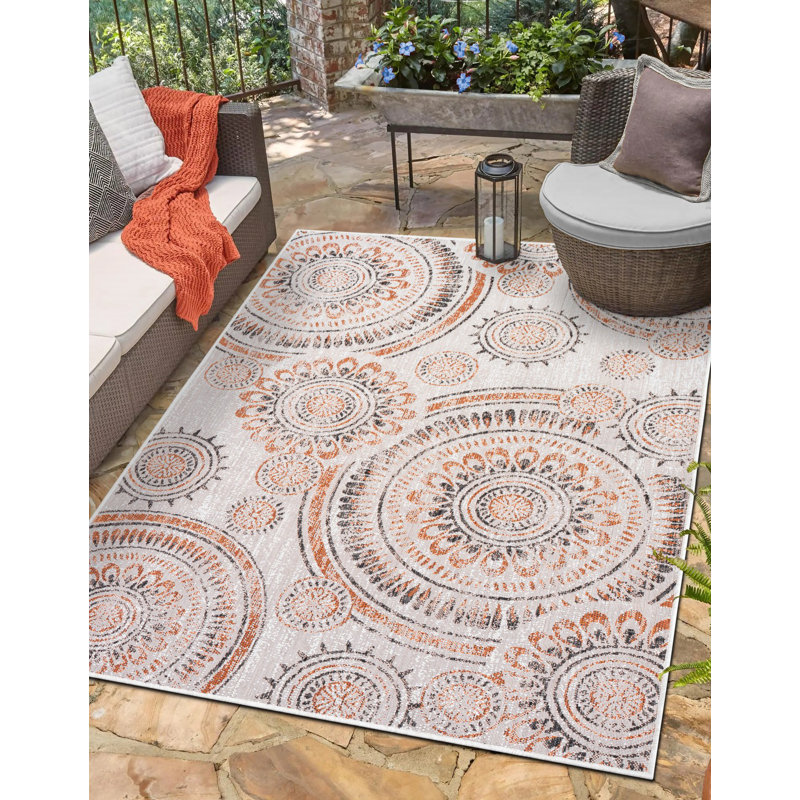 Cayha Floral Indoor / Outdoor Area Rug, Rectangle 160 x 230cm