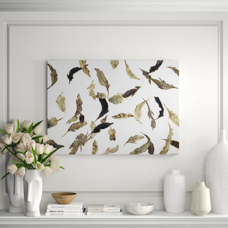 «Falling Feathers White II» par Sarah Atkinson - impression, H 30 po x l 42 po x P 1,5 po, Couche de verre
