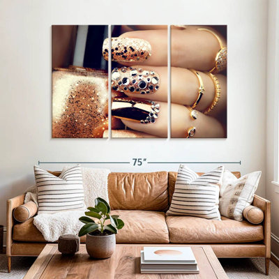  «Golden Holiday Nails