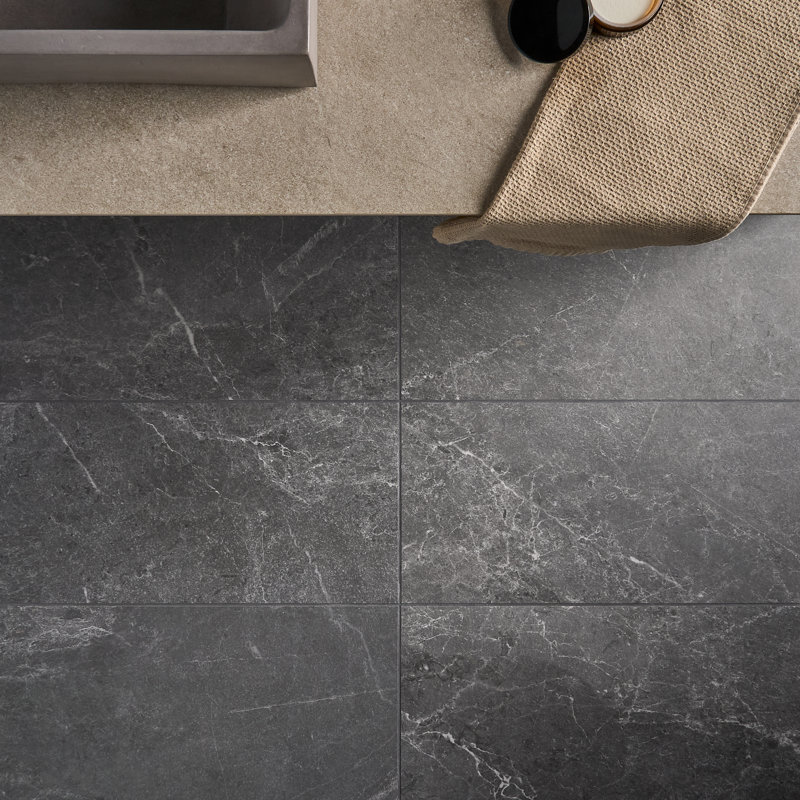 Carreau de porcelaine mate pour plancher et mur 11,81 po x 23,61 po Limetech (17,43 pieds carrés / caisse), Gris graphite