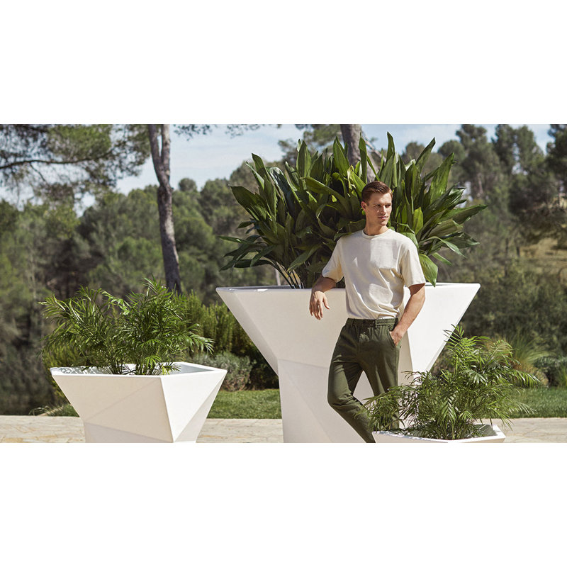 Pot à fleur en résine Faz, H 29,5 po x l 38,25 po x P 36,5 po, Blanc